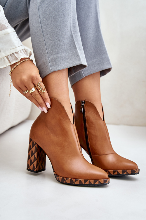 Шкіряні ботильйони на каблуці коричневі Laura Messi 2836