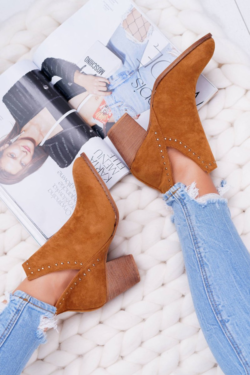 Жіночі чоботи на шпильці з вирізами Camel ManiMani