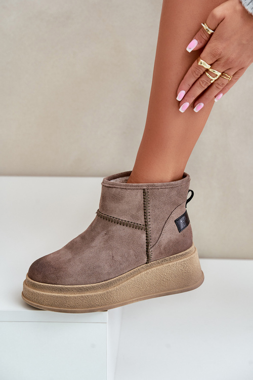 Шкіряні замшеві зимові черевики на платформі та танкетці коричневі Maciejka 06769-02 темно-коричневі