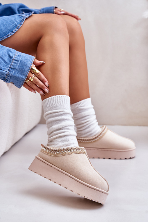 Жіночі зимові черевики на платформі утеплені хутром світло-бежеві Remenia