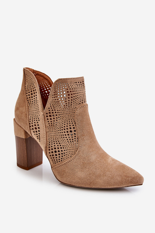 Ажурні замшеві чоботи на підборах бежеві Leanna