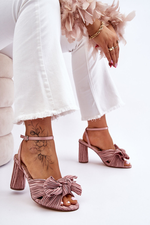 Модні босоніжки з бантом на підборах бежеві Callum