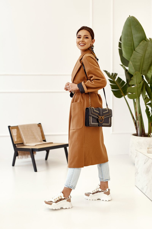 Жіночі кросівки на масивній підошві білі Daydreamer