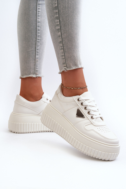 Жіночі кросівки з еко шкіри на масивній платформі білі Chrisstin