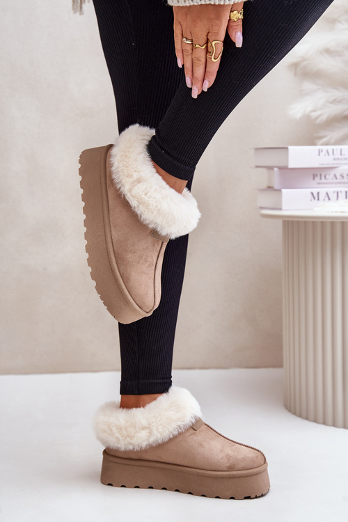 Снігові черевики на низькій халяві з хутром на платформі