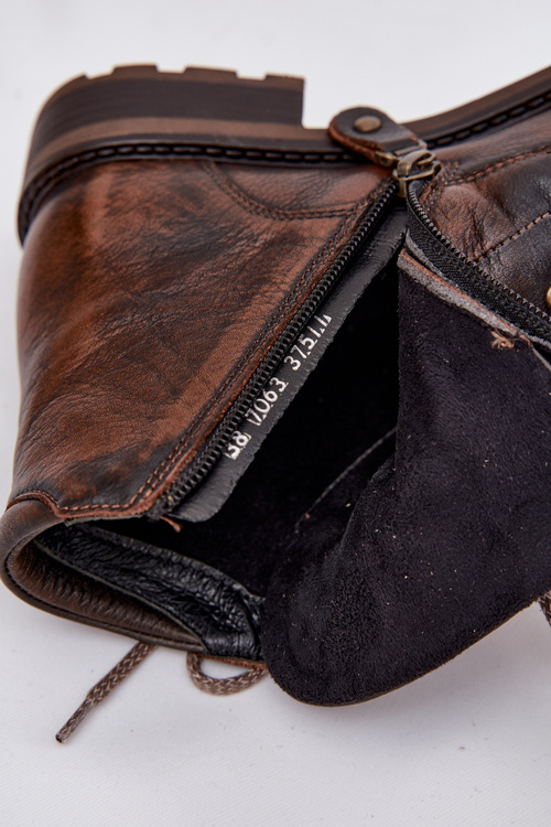 Жіночі чоботи з натуральної шкіри на плоскій підошві Maciejka 07063-02 Коричневі