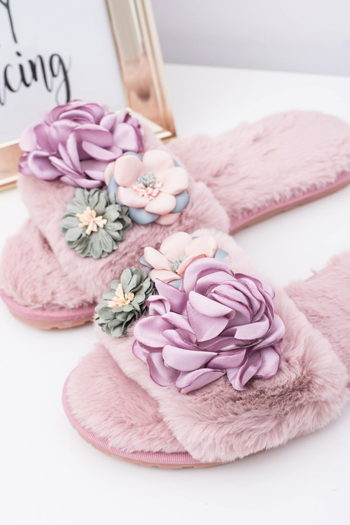 Рожеві жіночі шльопанці з букетом квітів Lu Boo