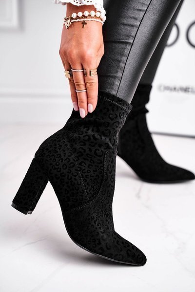 Чоботи жіночі на високому каблуці Чорна пантера