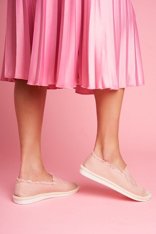 Класичні жіночі еспадрільї рожевого кольору