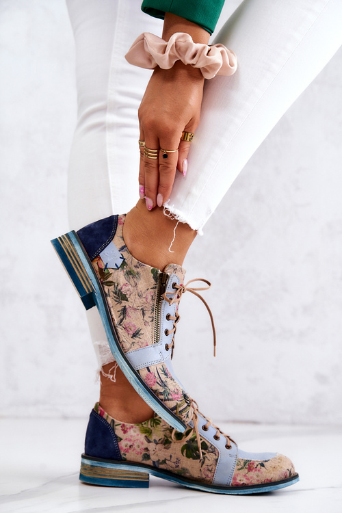 Жіночі шкіряні туфлі з квітами Maciejka 5096A-34 Сині