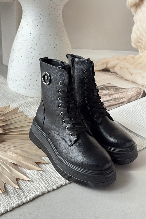 Жіночі робочі черевики з ізоляцією на платформі з декоративним елементом Vinceza 16513 Чорний