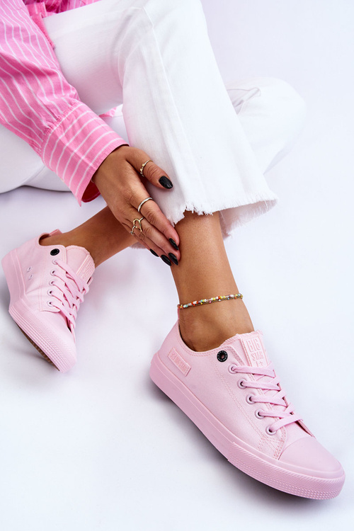 Жіночі класичні низькі кросівки Big Star LL274022 світло-рожеві