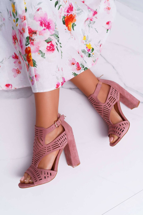 Жіночі босоніжки з відкритим носком рожеві Carmelita