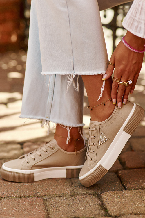 Низькі жіночі кросівки коричневого кольору Enalae