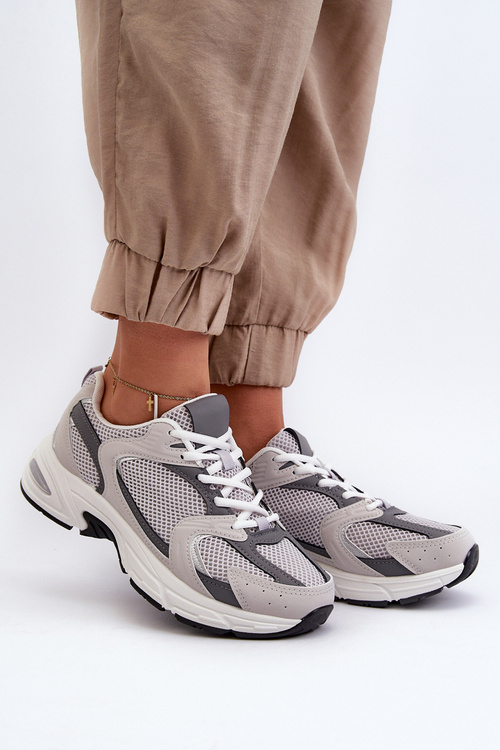 Жіночі сірі спортивні кросівки Kildia