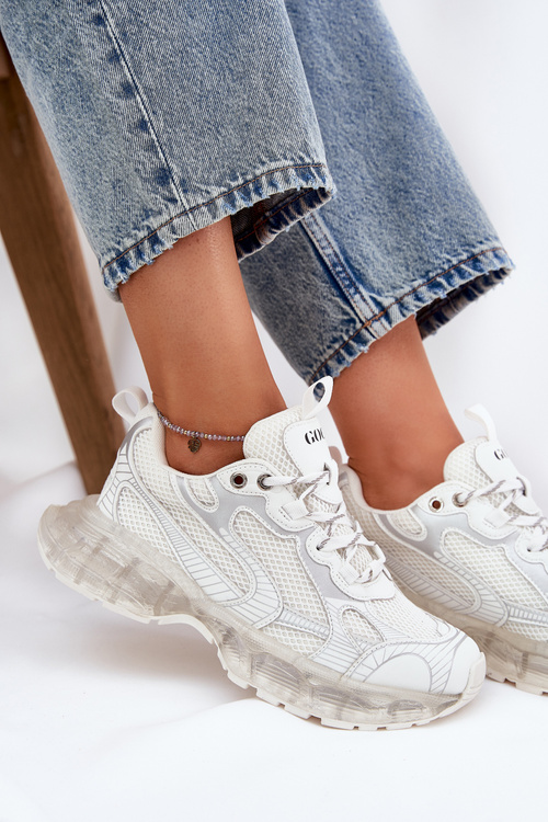 Жіночі Шкіряні Кросівки GOE RR2N4083 Бежеві