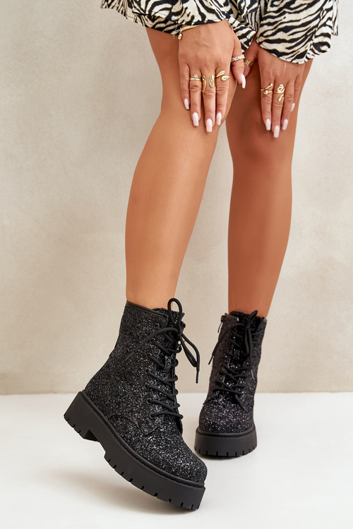 Жіночі робочі черевики утеплені, прикрашені паєтками чорного ліатеїну