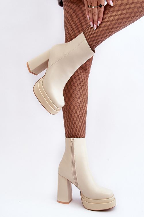 Жіночі чоботи на високих підборах і платформі світло-бежеві Sandstra