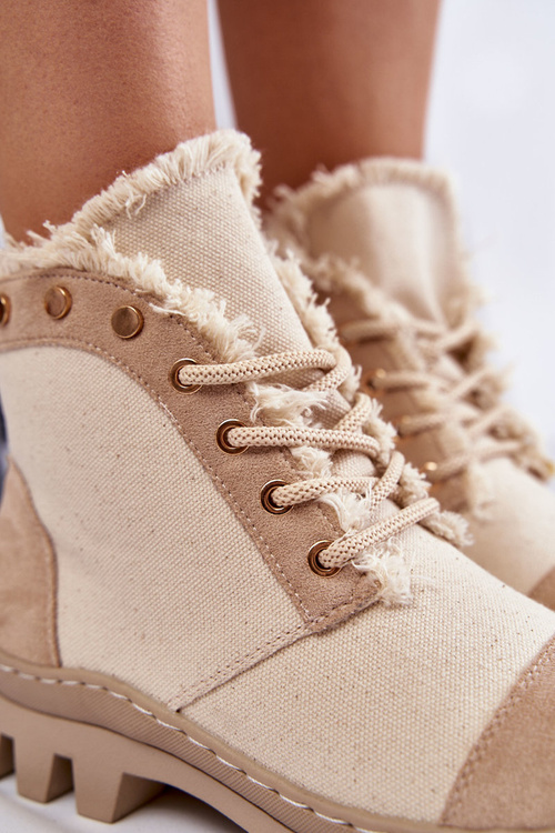 Модні жіночі чоботи бежеві Claira