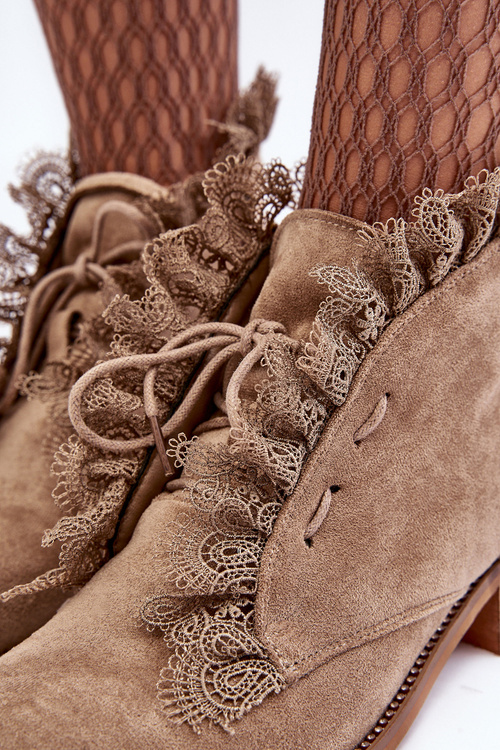 Жіночі замшеві чоботи на плоскому каблуці бежеві Klemovia