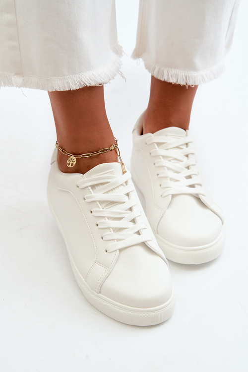 Низькі жіночі спортивні кросівки з білої еко шкіри Diunna