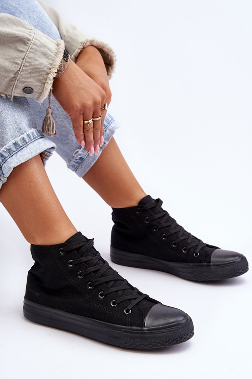 Жіночі чорні кросівки Socerio