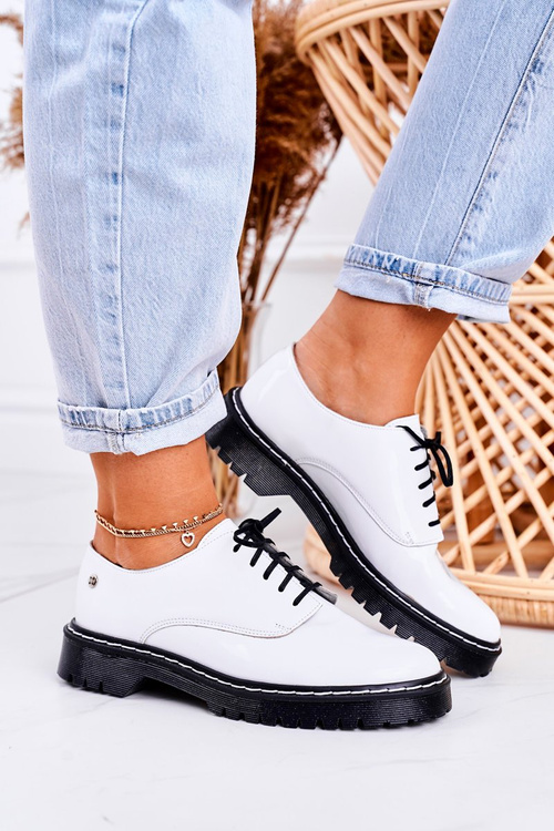 Жіночі шкіряні броги Оксфорди Maciejka 04087-11 лакований білий