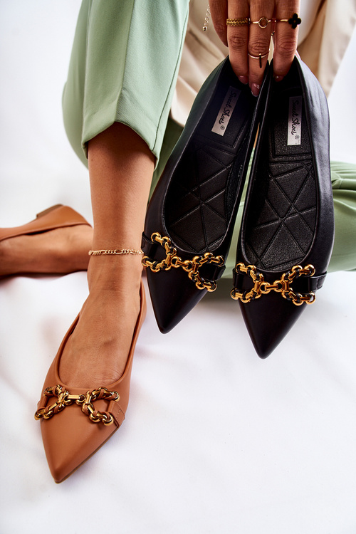 Жіночі шкіряні балетки шпіц з декором Чорний Carlos