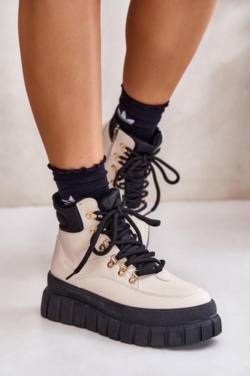 Жіночі утеплені ботильйони на платформі бежеві Jelenia