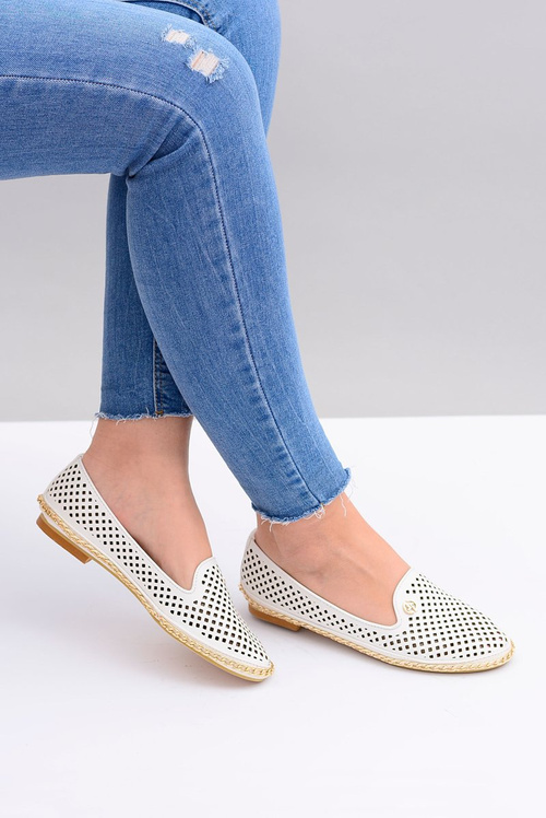 Лу Бу | Біла ажурна балерина Ballerina Lords Stylish