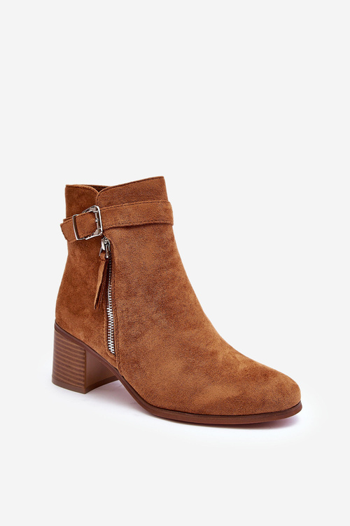 Замшеві чоботи з пряжкою на каблуці коричневого кольору Bronte