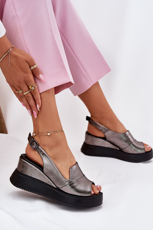 Жіночі шкіряні сандалі на платформі Artiker 54C0402 графітові