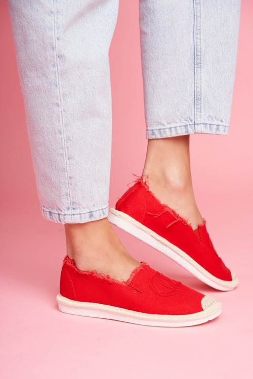 Класичні жіночі еспадрільї червоного кольору