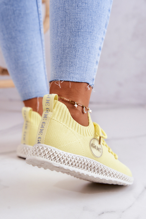 Жіноче спортивне взуття GOE JJ2N4150 жовтий