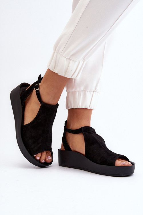 Чорні жіночі замшеві босоніжки Zazoo 2914