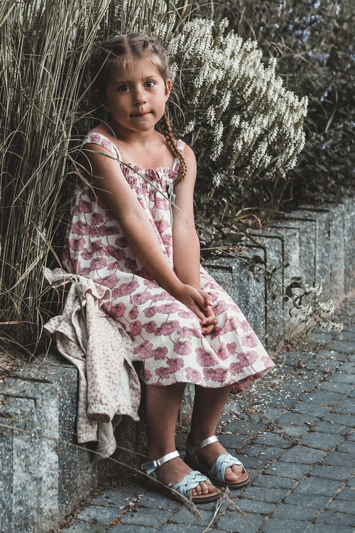 Дитячі босоніжки із застібкою на липучці та переплетеними ремінцями синього кольору Dianttha