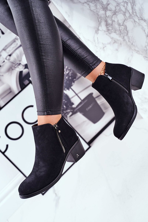 Жіночі чоботи на високому каблуці Black Blanche