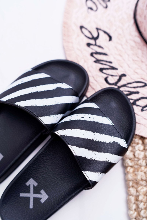 Жіночі чорні шльопанці Aynna