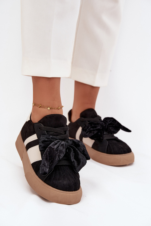 Жіночі кросівки з замшевим бантом чорні Ashlyn