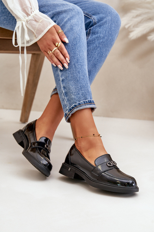 Жіночі мокасини лаковані з натуральної шкіри чорні Vinceza 58409