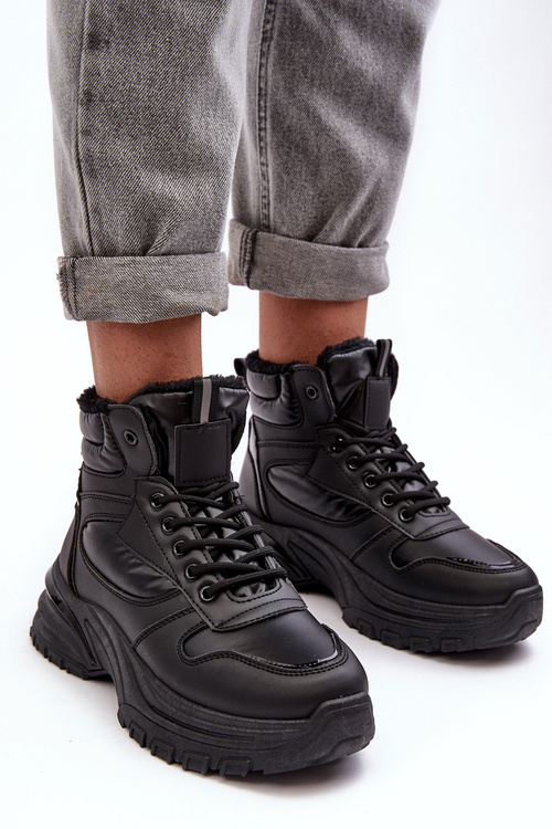 Жіноче стьобане спортивне взуття на шнурівці чорного кольору Dejana