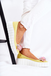 Шкіряні балетки на платформі з різнокольоровим орнаментом жовтого ладету 