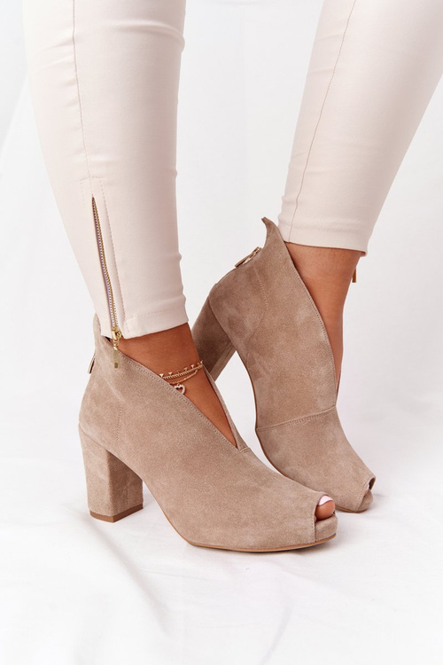 Замшеві чоботи на шпильці з вирізом Exquisite 1243 Beige