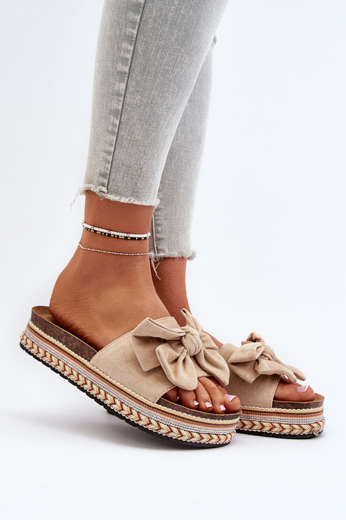 Жіночі босоніжки на платформі з бантом бежеві Evatria