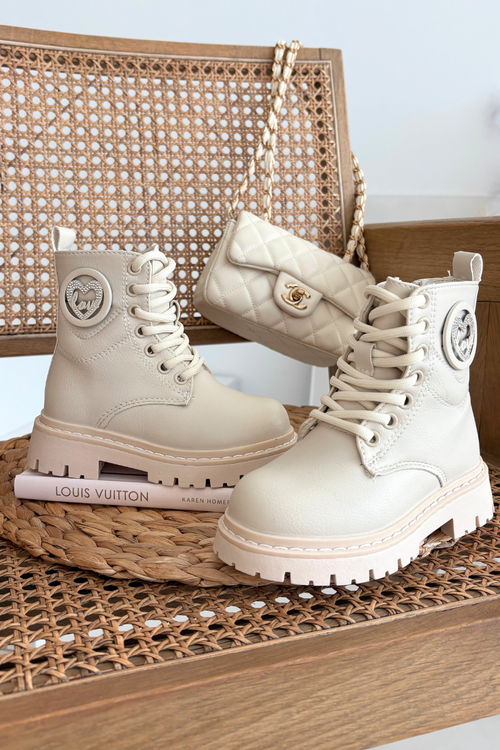 Дитячі чоботи з хутром з оздобленням LOVE бежеві Rosaira