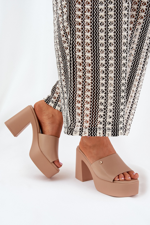 Жіночі Сандалі З Еко Шкіри На Підборі Та Платформі Хакі Тамірелла