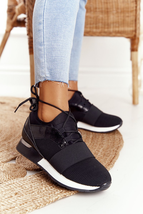 Жіноче спортивне взуття Кросівки Black Netta