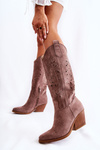 Замшеві ковбойські чоботи з ажурним візерунком коричневого кольору Naya