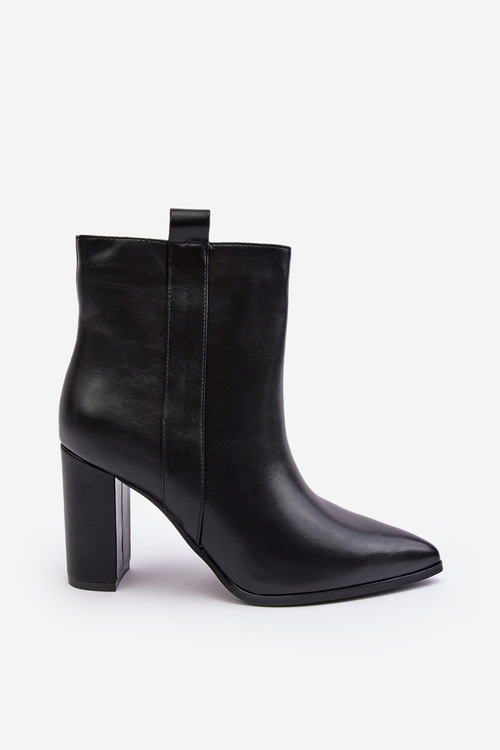 Жіночі шкіряні чоботи на каблуці Чорні Vevine