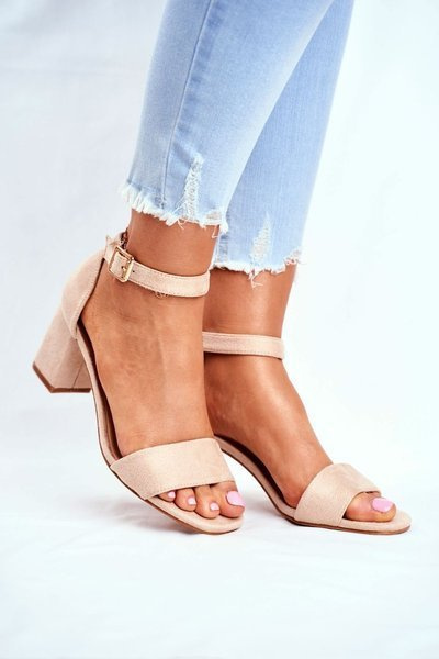 Замшеві босоніжки на блочному каблуці Vinceza 20-17058 Бежеві